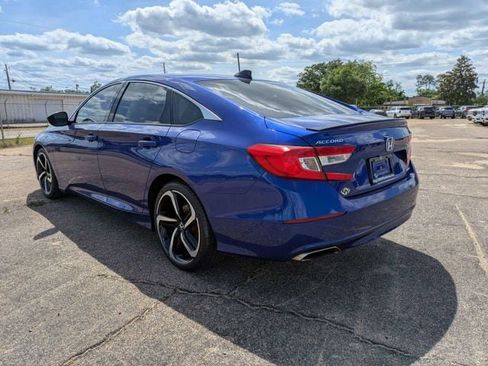 Used 2021 Honda Accord Sport image 6
