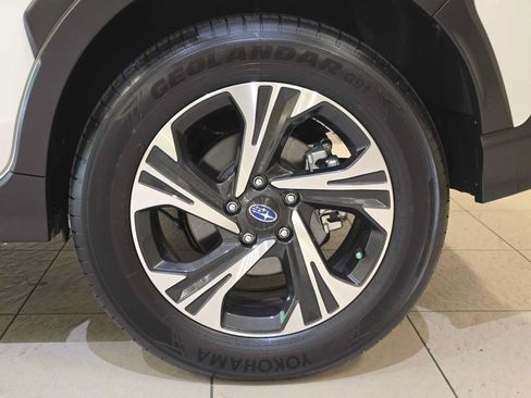 Used 2024 Subaru Crosstrek 2.0i Premium AWD/4WD image 8