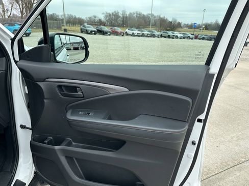 Used 2022 Honda Pilot TrailSport image 53