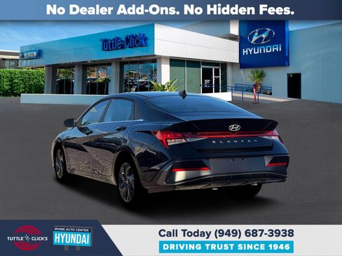 New 2026 Hyundai Elantra SEL Sport FWD image 5
