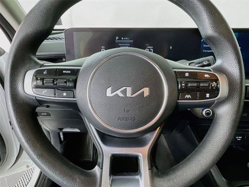 Used 2025 Kia K5 LXS FWD image 14
