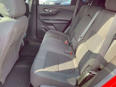 Used 2019 Chevrolet Blazer LT FWD image 14