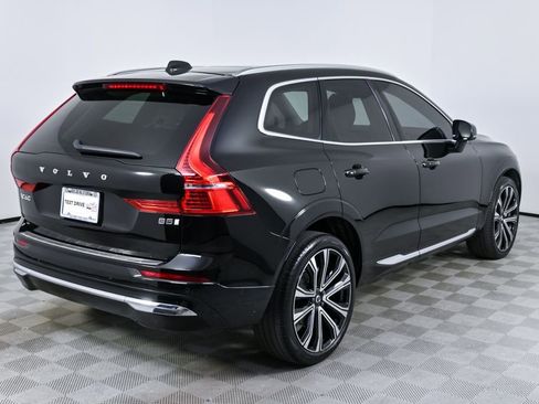 Used 2023 Volvo XC60 B5 Ultimate w/ Climate Package FWD image 30