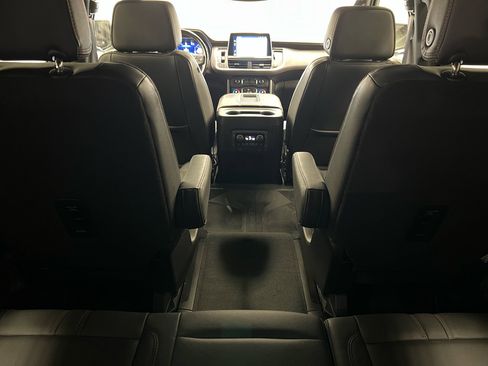 Used 2022 Chevrolet Tahoe RST w/ Luxury Package image 35