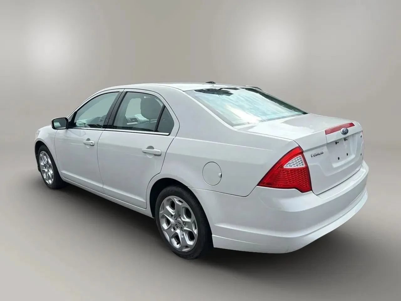 Used 2010 Ford Fusion SE FWD image 7