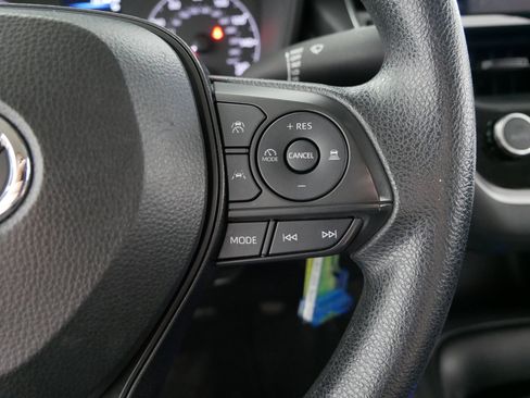 Used 2024 Toyota Corolla LE image 28