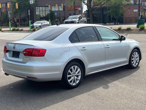 Used 2012 Volkswagen Jetta SE image 5