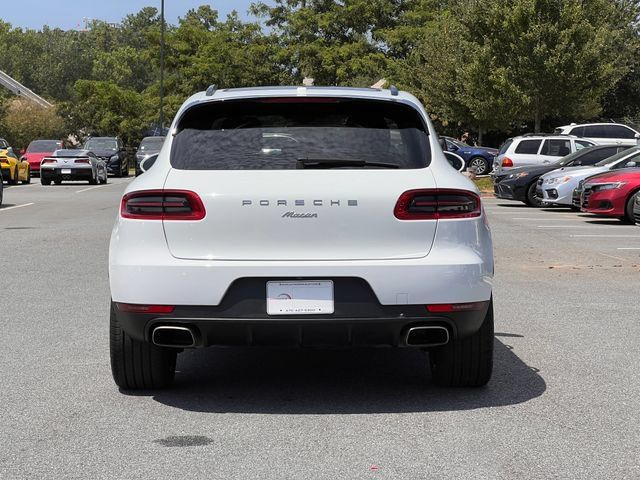 Used 2018 Porsche Macan w/ Premium Package Plus AWD/4WD image 4