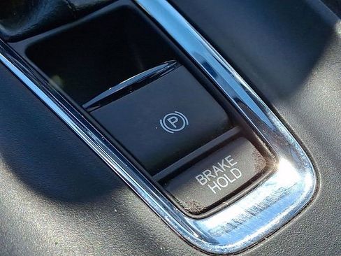 Used 2017 Honda HR-V LX image 22