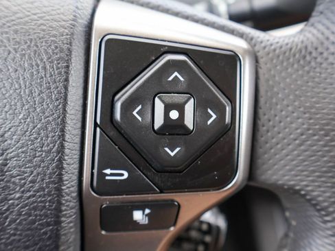 Used 2023 Toyota Tacoma SR5 AWD/4WD image 14