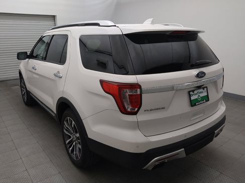 Used 2017 Ford Explorer Platinum AWD/4WD image 5