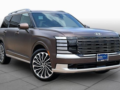 Certified 2026 Hyundai Palisade Calligraphy AWD/4WD image 3