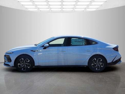 New 2025 Hyundai Sonata SEL image 4
