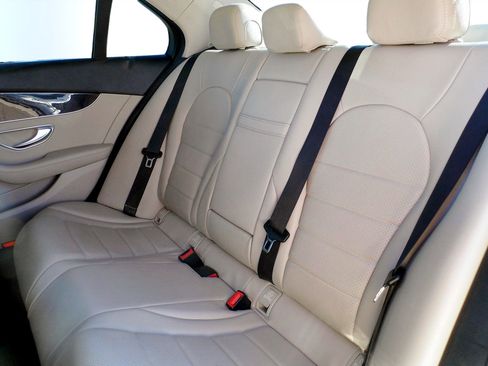 Used 2016 Mercedes-Benz C 300 Sedan image 24