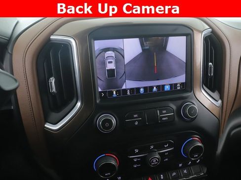Used 2022 Chevrolet Silverado 1500 High Country w/ Technology Package image 27
