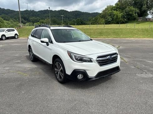 Used 2018 Subaru Outback 2.5i Limited AWD/4WD image 2
