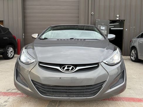 Used 2014 Hyundai Elantra SE image 6