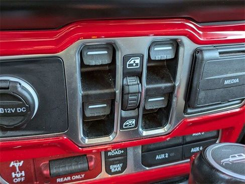 Used 2021 Jeep Gladiator Rubicon image 25