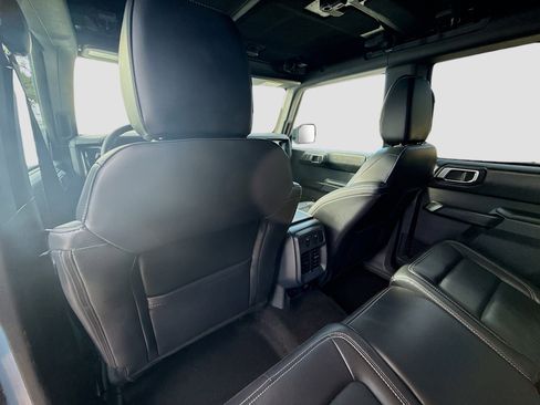 Used 2025 Ford Bronco Outer Banks image 25