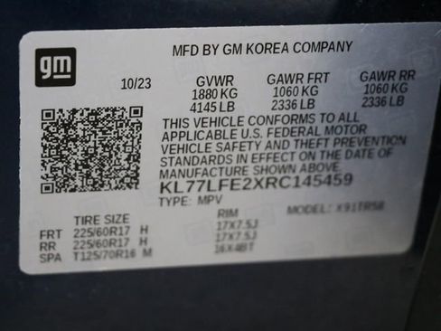 Used 2024 Chevrolet Trax LS w/ LS Convenience Package FWD image 32