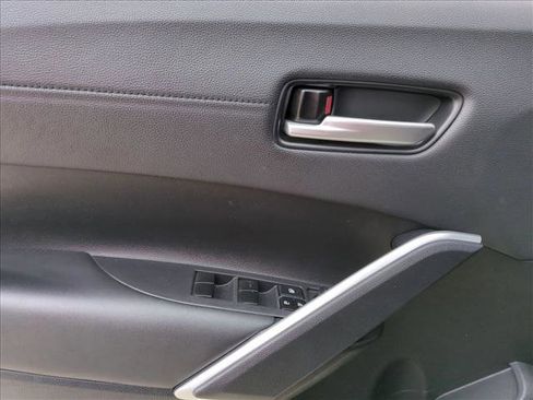 Certified 2023 Toyota Corolla Cross XLE FWD image 11