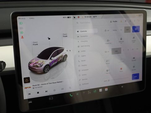 Used 2023 Tesla Model Y Long Range AWD/4WD image 26