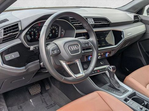 Certified 2023 Audi Q3 2.0T Premium w/ Convenience Package image 10