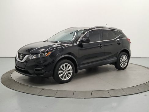 Used 2020 Nissan Rogue Sport SV FWD image 4