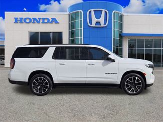 Used 2024 Chevrolet Suburban RST w/ Luxury Package video 2