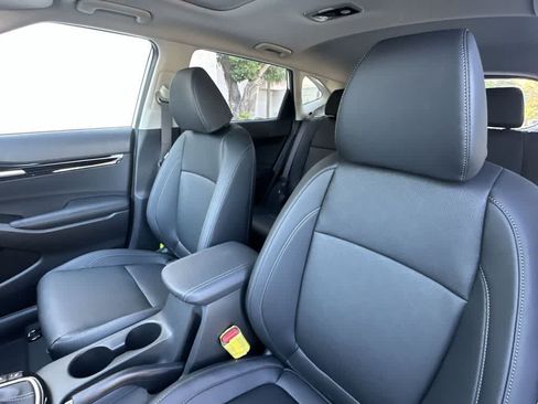 Certified 2026 Kia Seltos EX w/ EX Sunroof Package FWD image 14