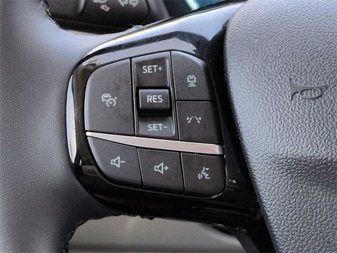 Certified 2025 Ford Escape Platinum w/ Premium Technology Package image 26