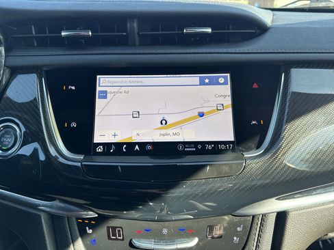 Certified 2024 Cadillac XT6 Sport image 18