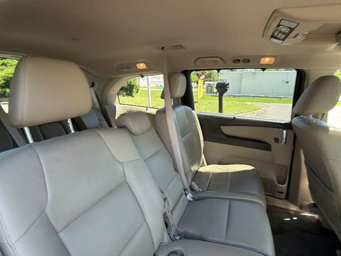Used 2015 Honda Odyssey Touring Elite image 45