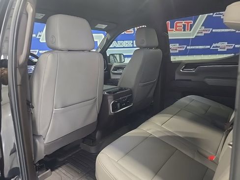 Used 2024 GMC Sierra 1500 SLT w/ SLT Premium Plus Package image 18