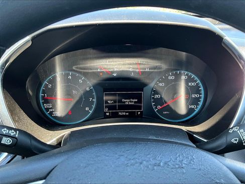 Used 2021 Chevrolet Equinox LS w/ LS Convenience Package FWD image 13