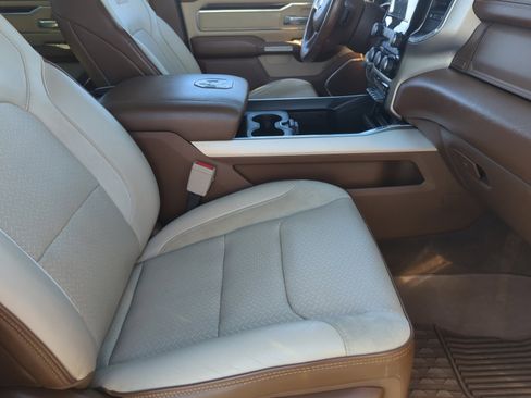 Used 2021 RAM 1500 Laramie image 18