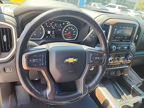 Used 2023 Chevrolet Silverado 2500 High Country w/ Technology Package AWD/4WD image 7