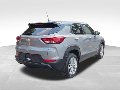 Used 2025 Chevrolet TrailBlazer LS w/ LS Convenience Package FWD image 5