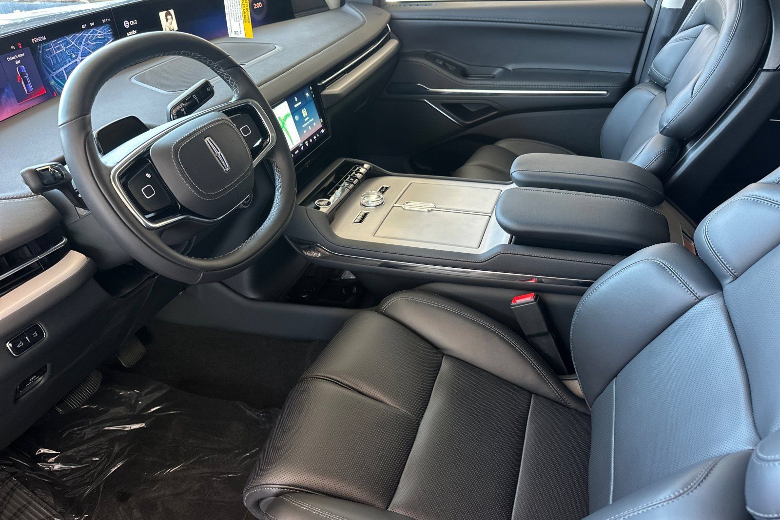 New 2027 Lincoln Navigator Premiere AWD/4WD image 9