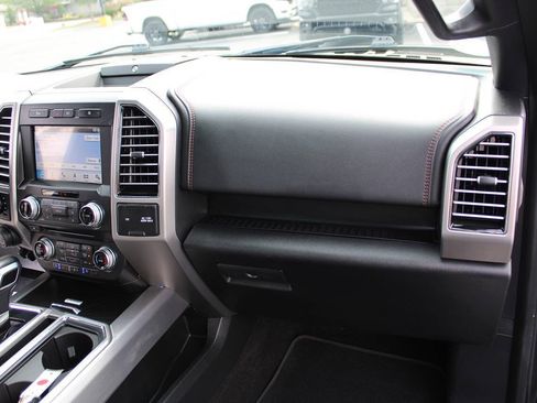 Used 2018 Ford F150 Platinum w/ Technology Package AWD/4WD image 48