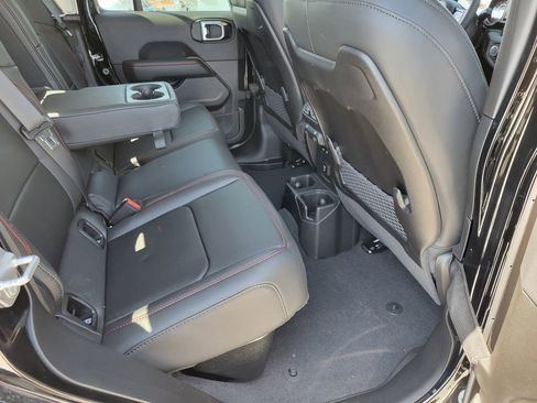 New 2026 Jeep Gladiator Rubicon image 17