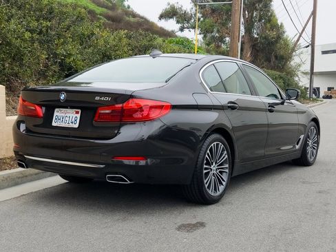 Used 2019 BMW 540i w/ Convenience Package image 5