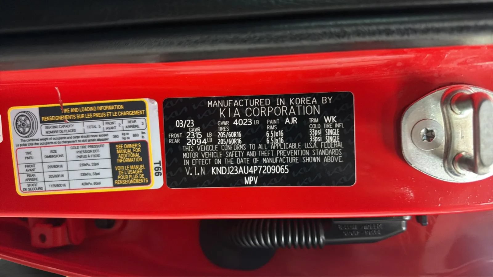 Used 2023 Kia Soul LX w/ Option Group 015 FWD image 29