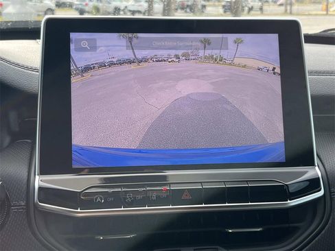 New 2026 Jeep Compass Latitude image 14