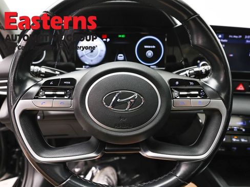 Used 2021 Hyundai Elantra SEL w/ Convenience + Premium Package FWD image 10