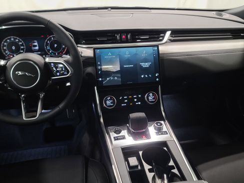 New 2024 Jaguar XF R-Dynamic SE image 5