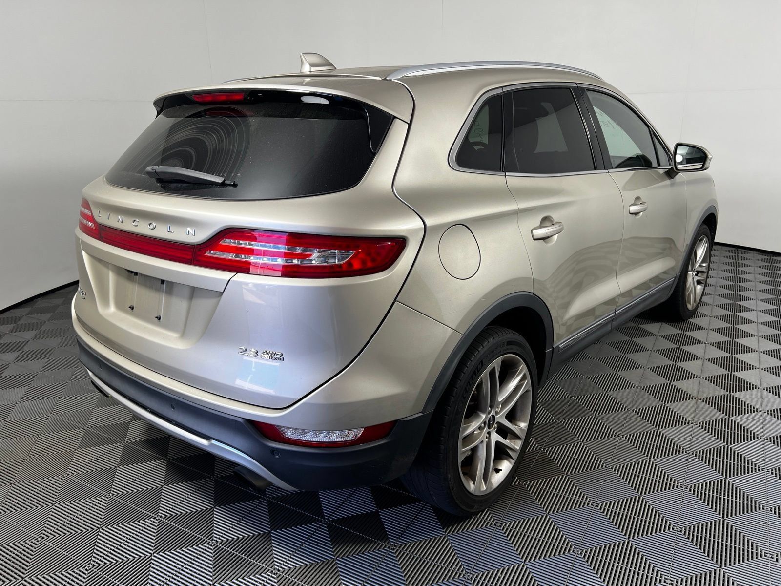 Used 2015 Lincoln MKC AWD w/ Equipment Group 102A Reserve image 5