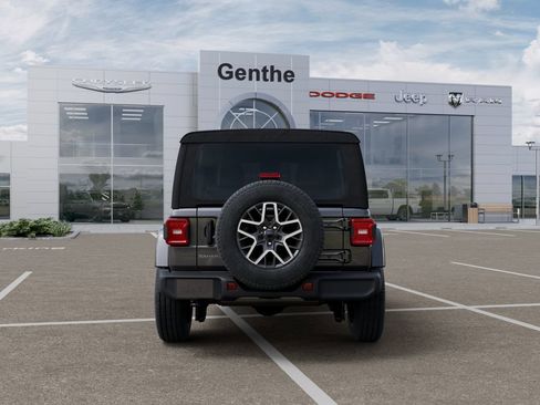New 2026 Jeep Wrangler Unlimited Sahara w/ Technology Group AWD/4WD image 7