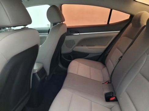 Used 2019 Hyundai Elantra SEL image 18