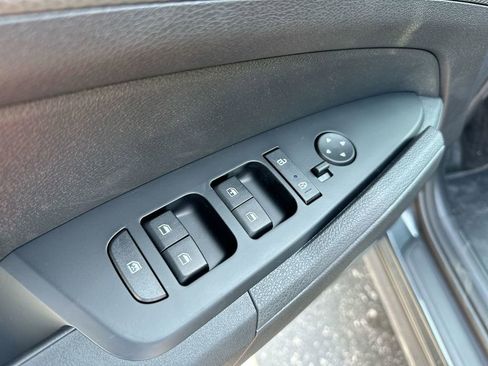 Used 2024 Kia Sportage LX image 31